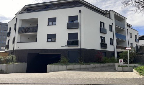 Upscale three-room penthouse apartment* in a highly sought-after location in Giessen
