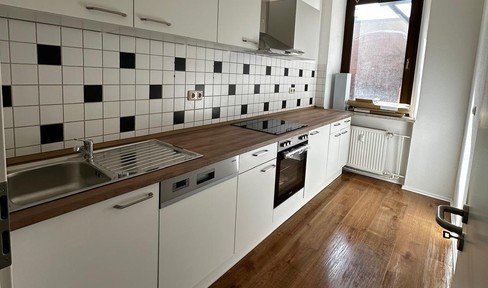 First occupancy after renovation, city center location, 3 ZKB fitted kitchen, terrace and garden