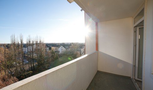 Feel-good 3-room apartment with distant views, 2 balconies and parking space in Kerpen