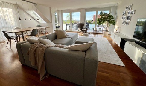 Exklusive helle, moderne 4,5 Zimmer Wohnung mit Weitblick & Garten in Bestlage von PRIVAT