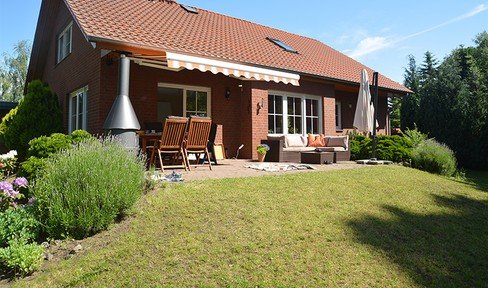 Spacious house with granny apartment near Groß Schwülper from private owner