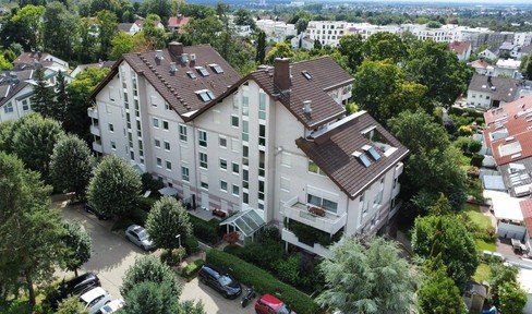 Traumhafte Hintereder-Terrassen-Wohnung (nahe Frankfurt) mit neuer Heizungsanlage plus Wärmepumpe !