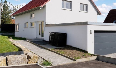 Spacious, as-new detached house in Schnelldorf