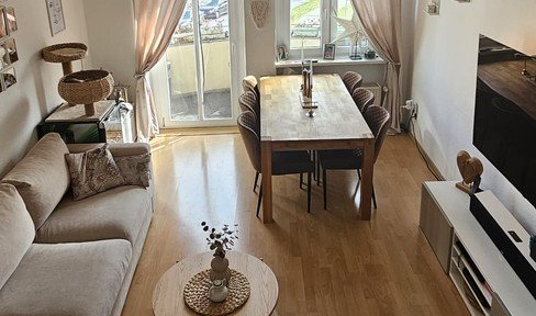Beautiful 3-room apartment with balcony & fitted kitchen in the center of Zossen // 20 min to Berlin