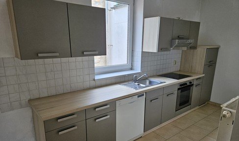 Schöne 3 Raum Altbauwohnung mit Einbauküche in Cottbus Zentrum