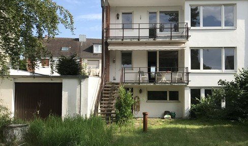 Semi-detached house as a multi-generation home in Düsseldorf-Wersten