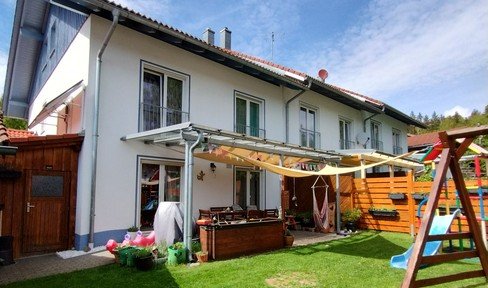 Beautiful terraced house with garden in the Bavarian Forest