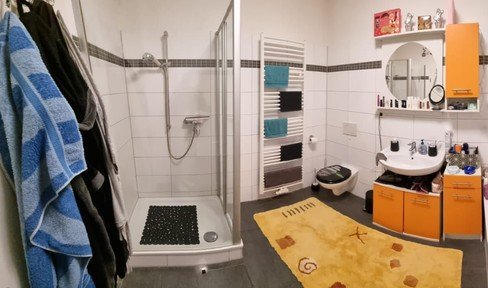 3 Zimmer Wohnung in Altstadtnähe mit 2 Terrassen, Dusche, Wanne und Gäste-WC