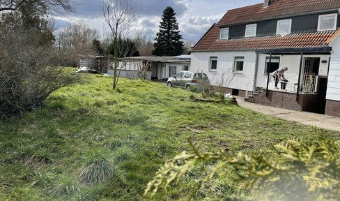 Kassel-Be 2 family house 186 sqm living space with basement and building plot 1300 sqm