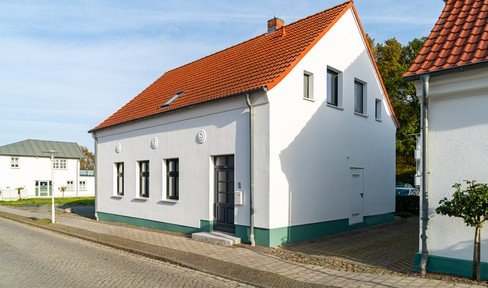 Renovierte 3-Zimmer-Wohnung in beliebter Lage von Putbus mit Stellplatz und Kellerabteil