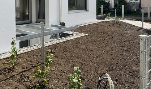 Fertig gestellte, barrierefreie Neubauwohnung im Würmtal mit Garten