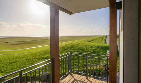 Luxury vacation on Pellworm: Panoramic North Sea view from the balcony