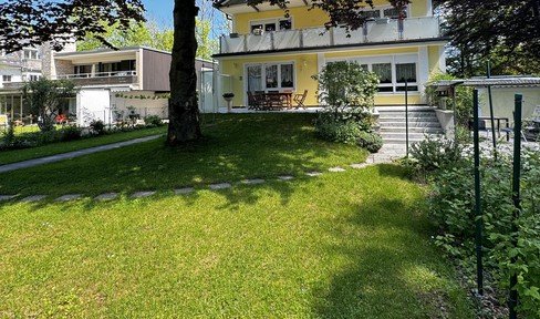 Waldtrudering: 5-room first floor apartment with garden in a quiet location