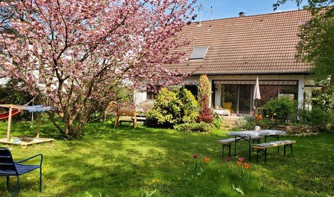 1-2 Familienhaus mit großem Garten in Staufen-Grunern von Privat zu verkaufen