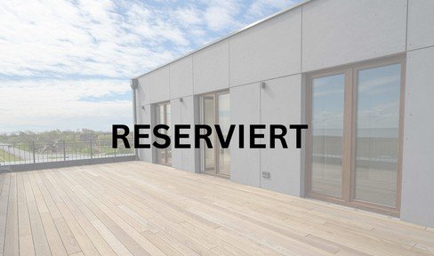 Two roof terraces, one panorama: exclusive apartment with panoramic North Sea view