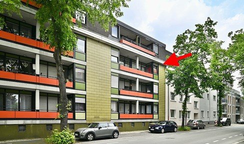 Chic condominium loggia garage parking space in Recklinghausen for sale commission-free!