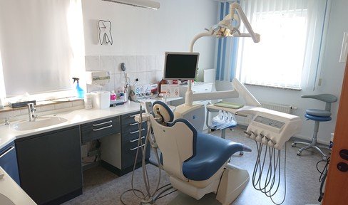 Praxis für Dentalmedizin, Zahnarztpraxis, komplett eingerichtet und betriebsfertig - ab sofort