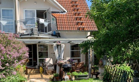Quietly located, sunny terraced corner house for sale in Roßtal-Buchschwabach
