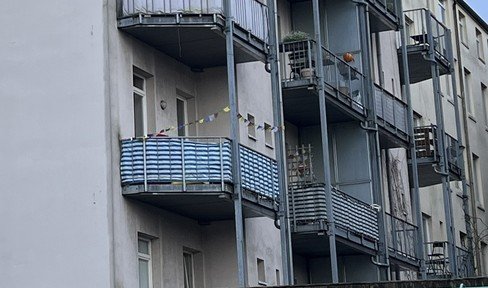 Mitten in Ottensen - 2- Zimmer- Wohnung mit ruhigem Balkon