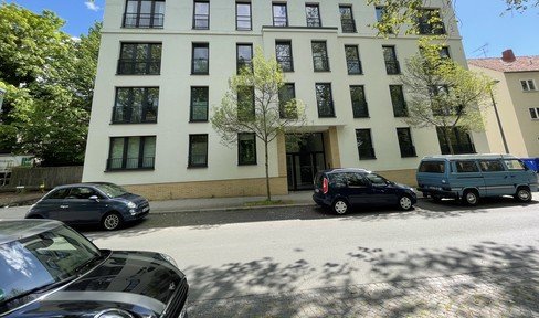 Apartment with 3 rooms, 125 sqm facing south incl. kitchen and underground parking space
