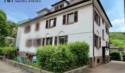 Semi-detached multi-family house in a central & quiet location in Neuenbürg * commission-free for buyers