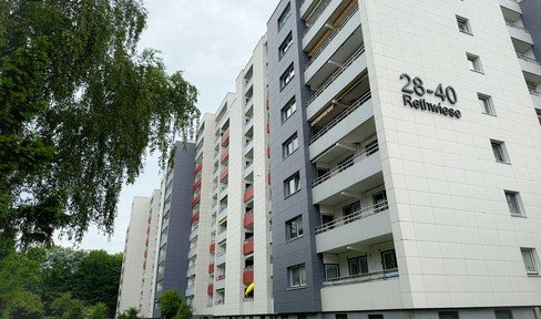 Großzügige 3-Zimmer-Wohnung mit zwei Balkonen und Blick ins Grüne