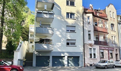3-room first-time-occupancy apartment with garage on Bernhardusplatz