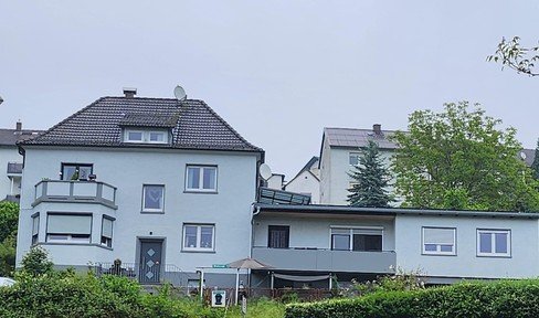 Detached two-family house with granny apartment