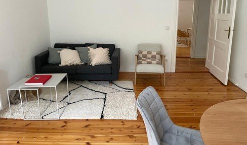Refurbished 4-room apartment with old building details