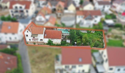 PROVISIONSFREI - Einfamilienhaus mit riesigem Garten, Scheune, Garage und Traumblick - POTENTIAL!