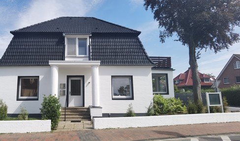 Cuxhaven, garden apartment in a villa close to the beach in Döse, first occupancy after complete refurbishment.  116 m², garage