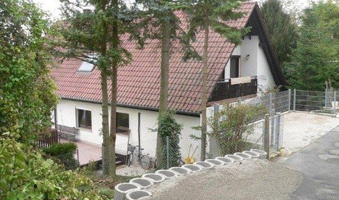 5 rooms Unter/Oberdürrbach, garden terrace, valley view, garden, garage, fitted kitchen