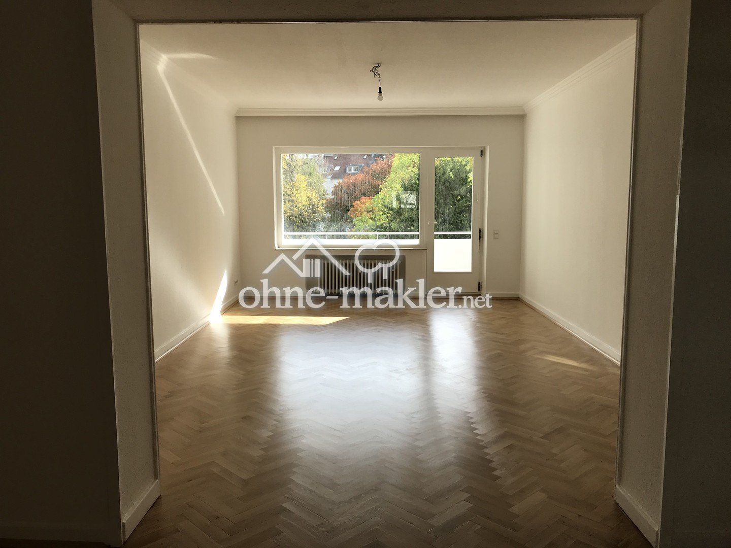 Repräsentative 4-Zi.-Wohnung mit Loggia und freiem Blick ins Grüne im Düsseldorfer Zooviertel