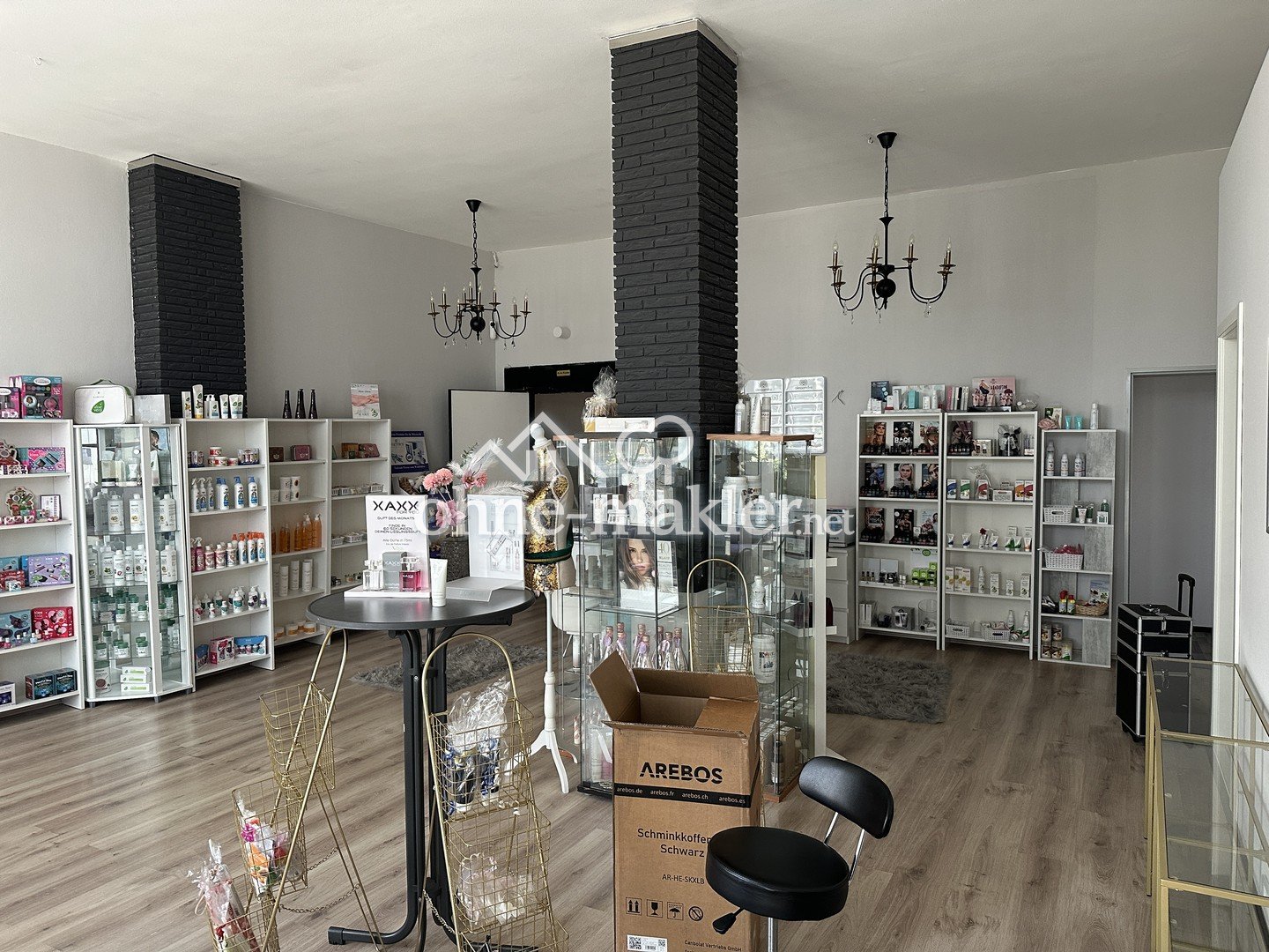Ladenlokal ( Einzelhandel, Büro oder Praxis ) in idealer Lage von der Gladbecker Innenstadt.