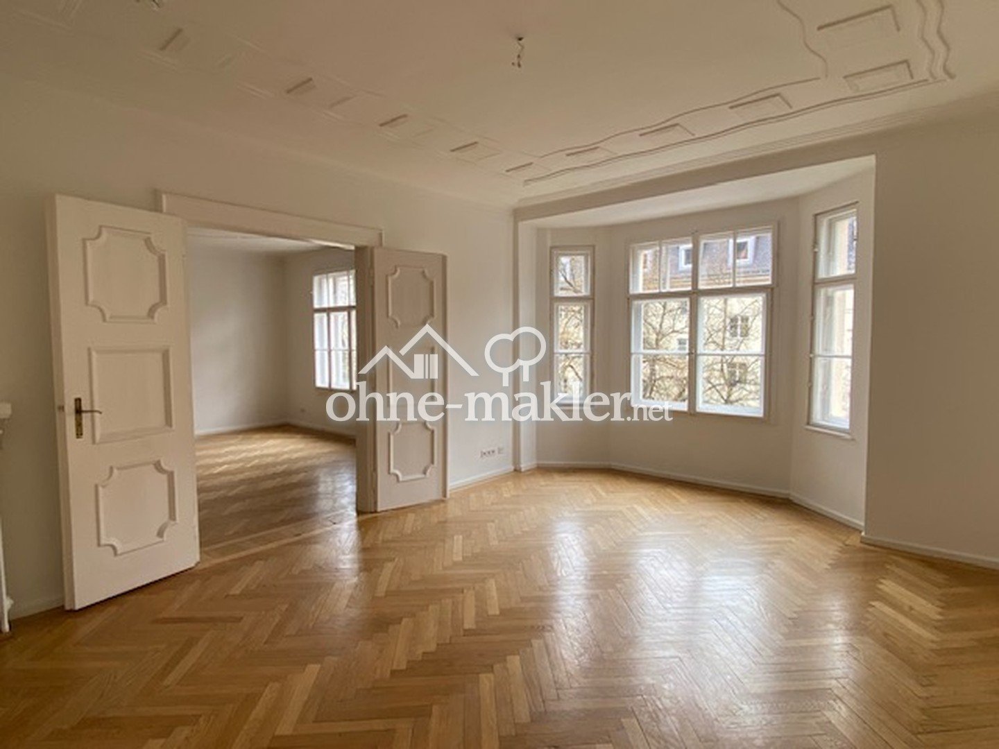 Nähe Prinzregentenplatz! Perfekt für Familie oder WG, 5 Zimmer-Altbau-Wohnung mit Balkon und EBK!